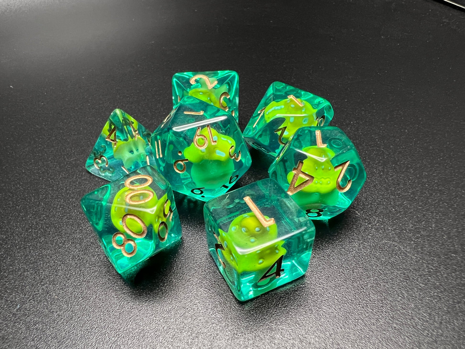 Mushroom Dice Set for D&D Pathfinder RPG - Yellow Green - DCE28 - Merchants of Immersion